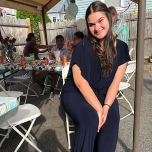 Meet your Posher, April